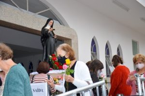 Visitação à imagem de Santa Rita de Cássia na festa de 2021